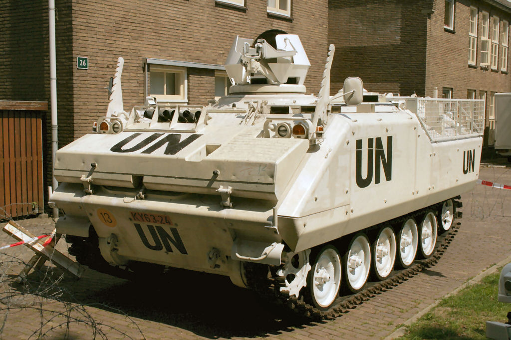 Боевая машина пехоты YPR-765